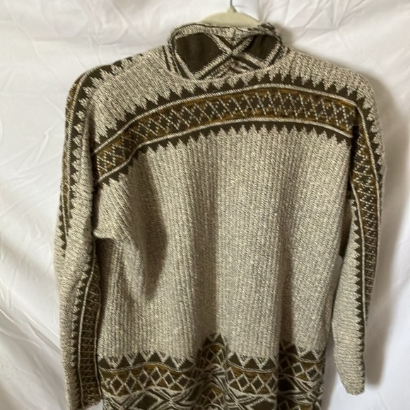Lucky Brand: Cream/Olive Green Cardigan- warm/cozy- L - Picture 12 of 16